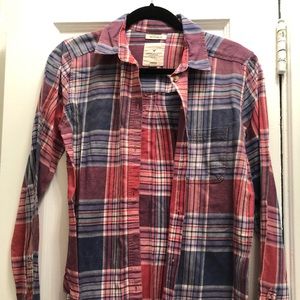 Never worn American Eagle flannel.